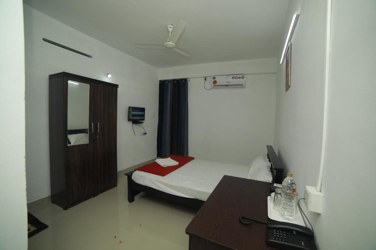 Meghna Residency Hotel Thiruvananthapuram Eksteriør billede