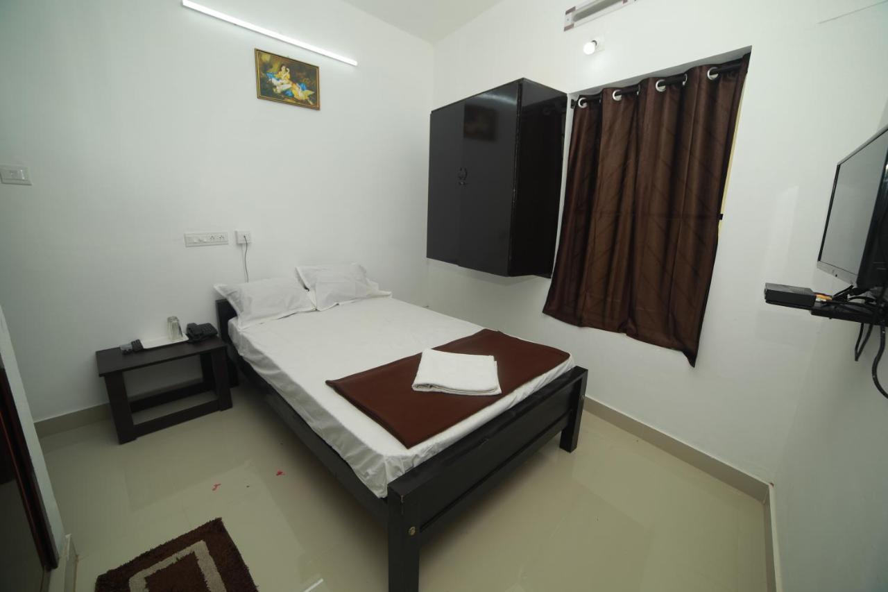 Meghna Residency Hotel Thiruvananthapuram Eksteriør billede
