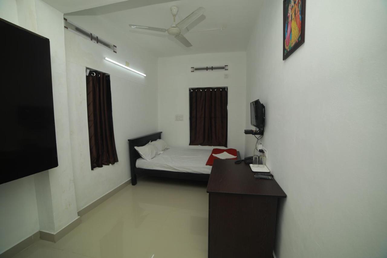 Meghna Residency Hotel Thiruvananthapuram Eksteriør billede