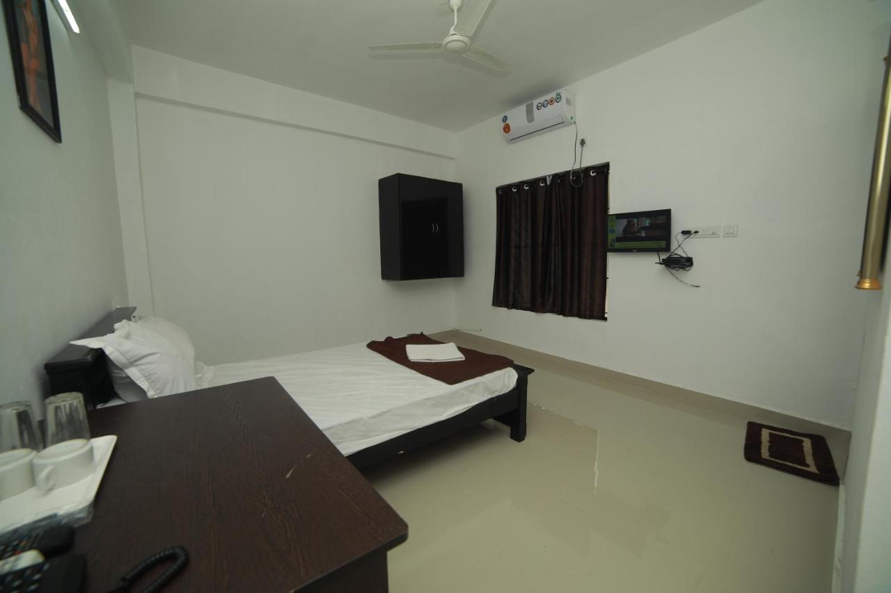 Meghna Residency Hotel Thiruvananthapuram Eksteriør billede